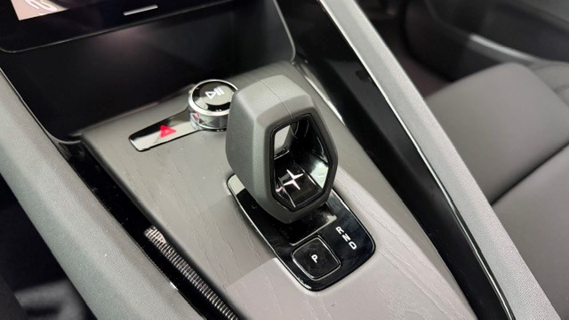 POLESTAR 2 Long Range Dual Motor-image-10
