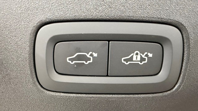POLESTAR 2 Long Range Dual Motor-image-15