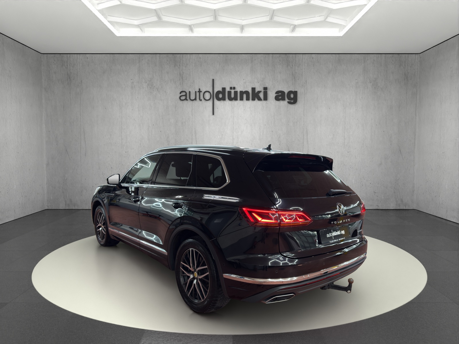 VW Touareg 3.0 TSI eHybrid AtmosphereTiptronic-showroom-element-2
