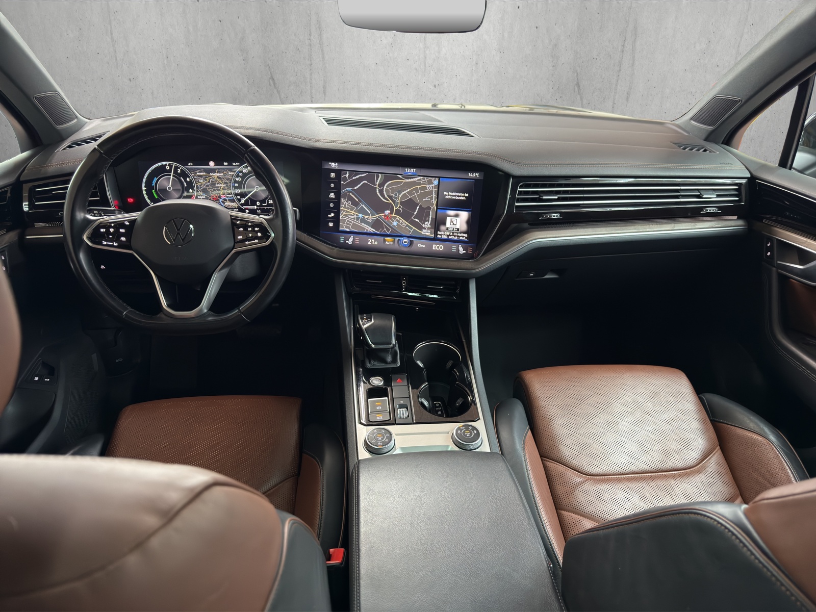 VW Touareg 3.0 TSI eHybrid AtmosphereTiptronic-image-8
