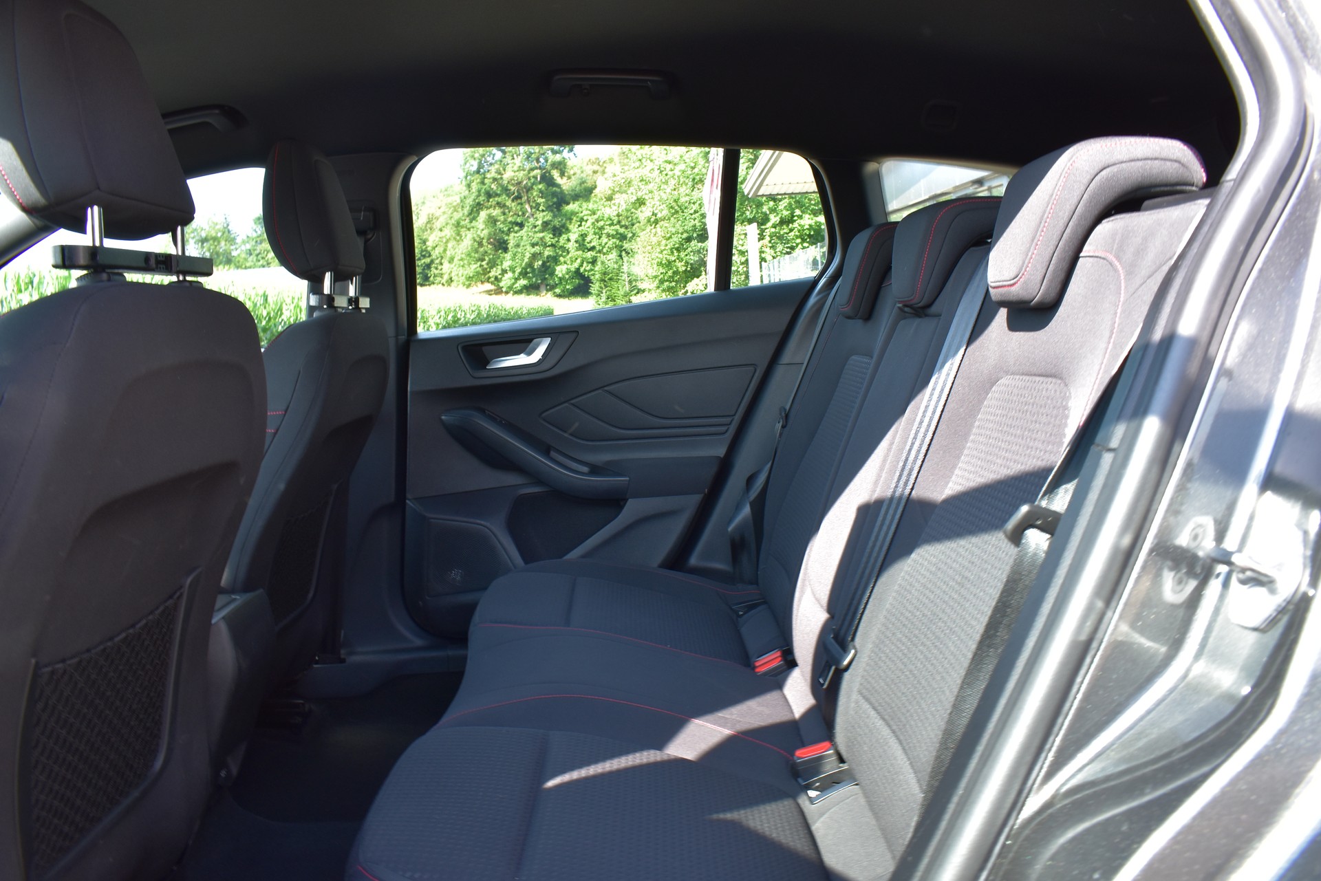 FORD Focus 1.0 SCTi Eco Boost ST-Line-image-9
