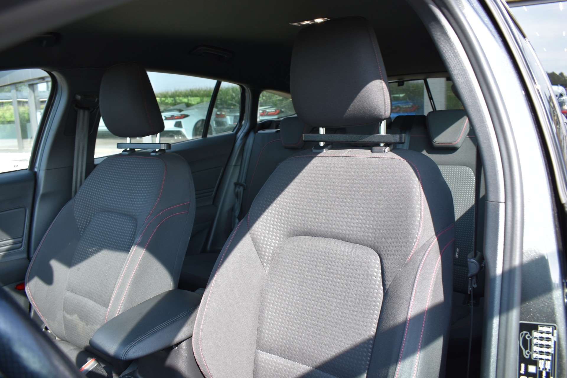 FORD Focus 1.0 SCTi Eco Boost ST-Line-image-12