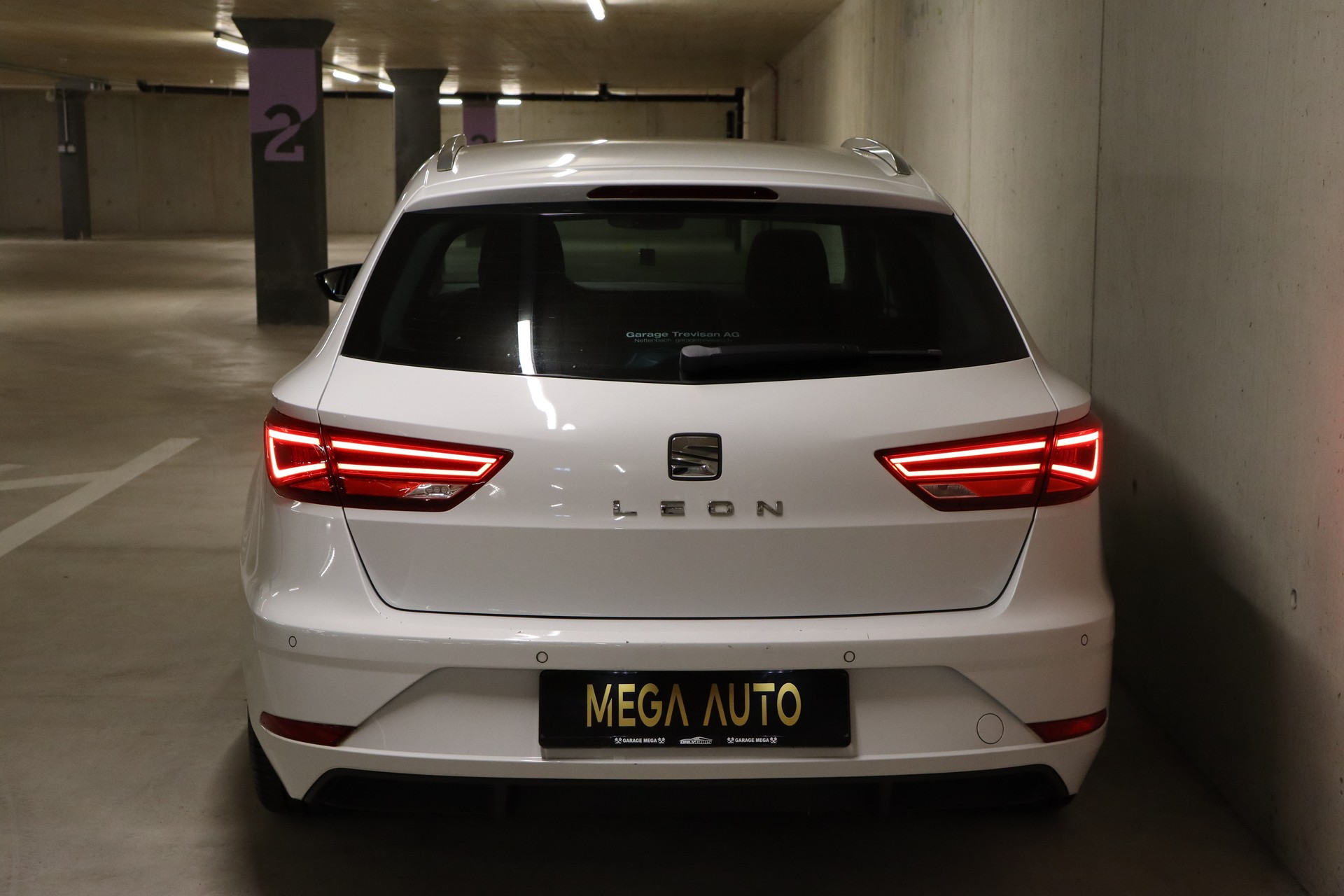 SEAT Leon ST 2.0 TDI CR Style DSG-image-8