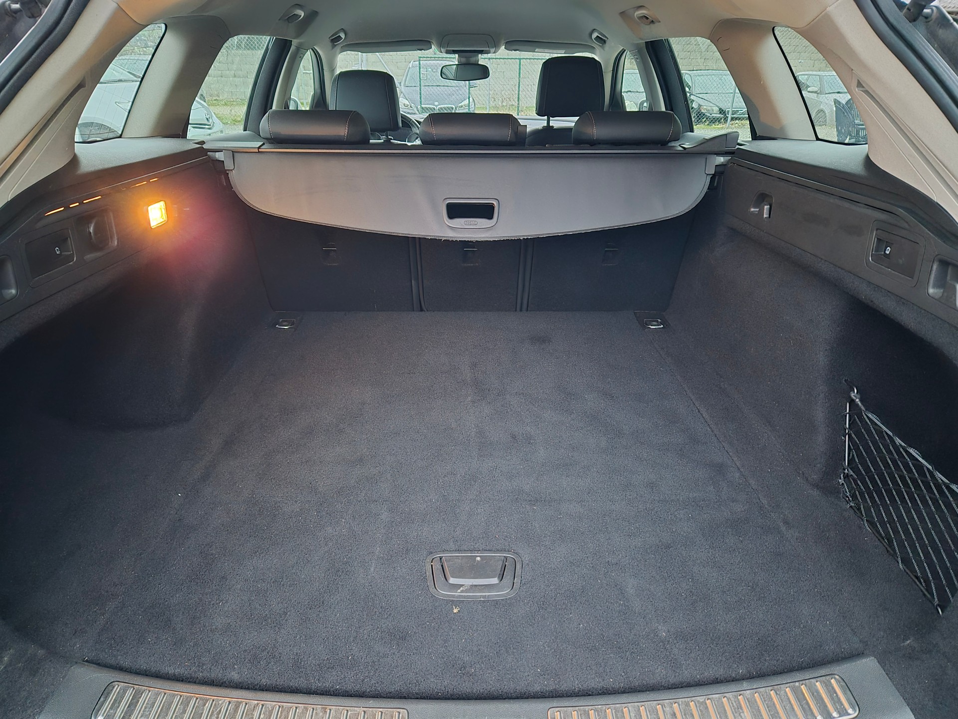 OPEL Insignia 2.0 BiDTI Sports Tourer Excellence 4WD Auto-image-16