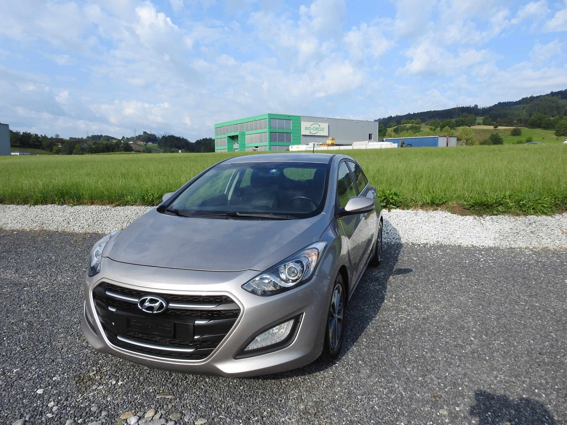 HYUNDAI i30 1.6 GDI Amplia Automatic DCT