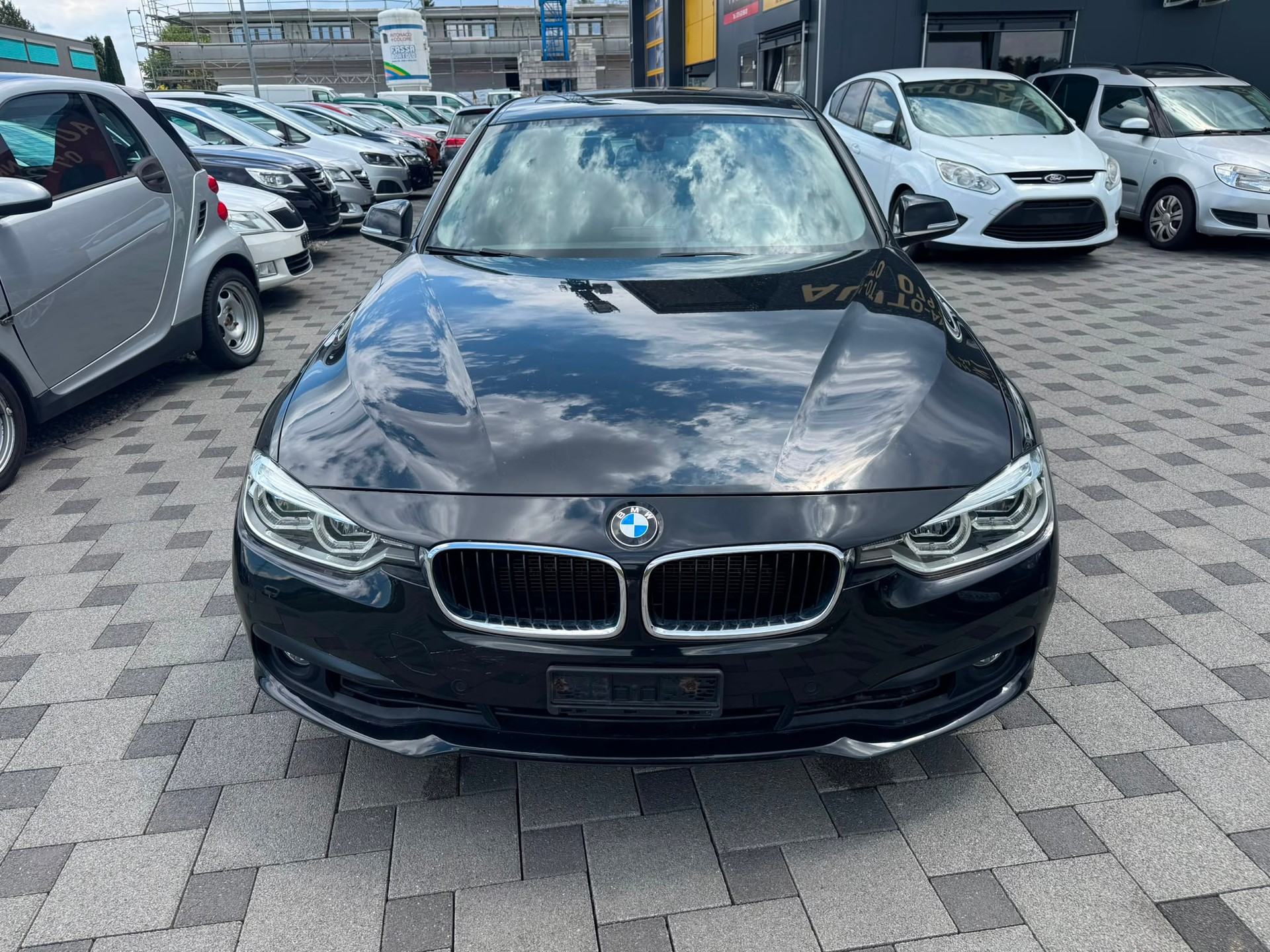 BMW 318i Business Steptronic-image-1
