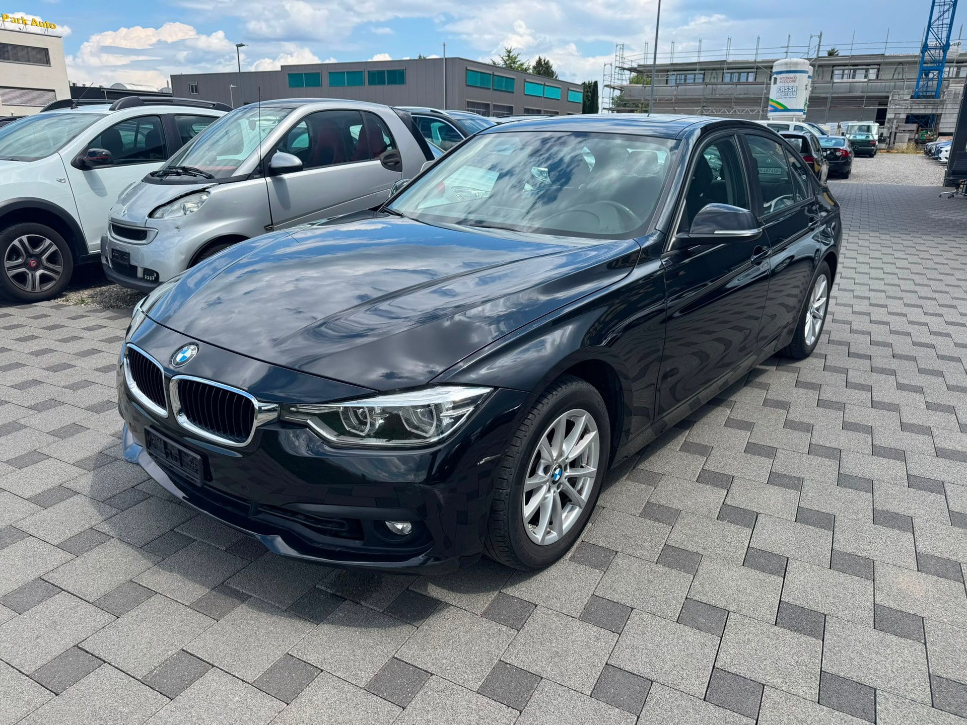 BMW 318i Business Steptronic-image-2