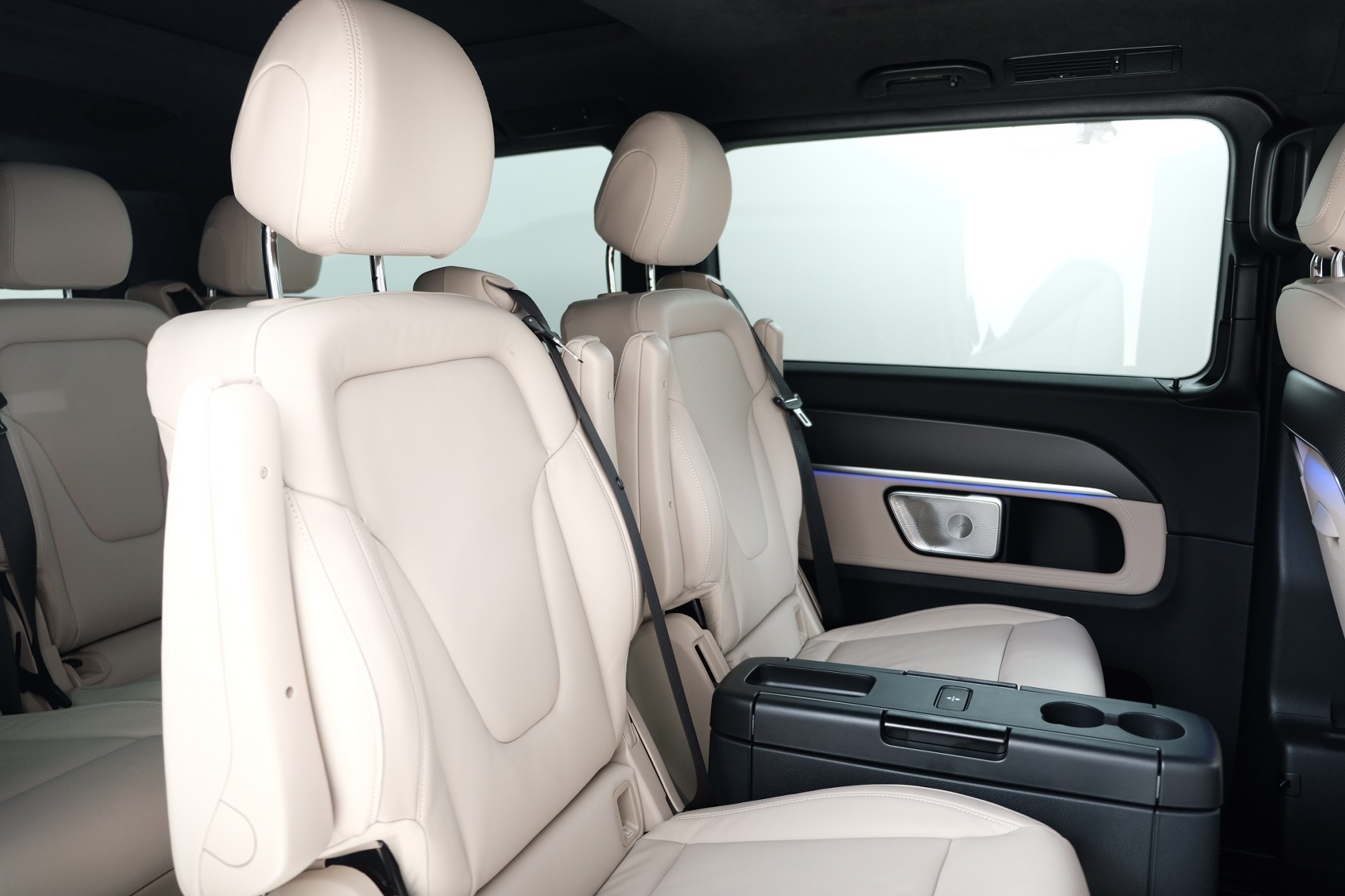 MERCEDES-BENZ V 300 d lang Exclusive 9G-Tronic-image-11