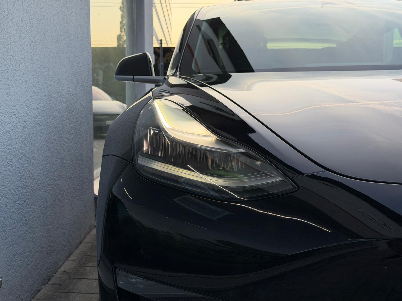 TESLA Model 3 Long Range Dual Motor AWD-image-3