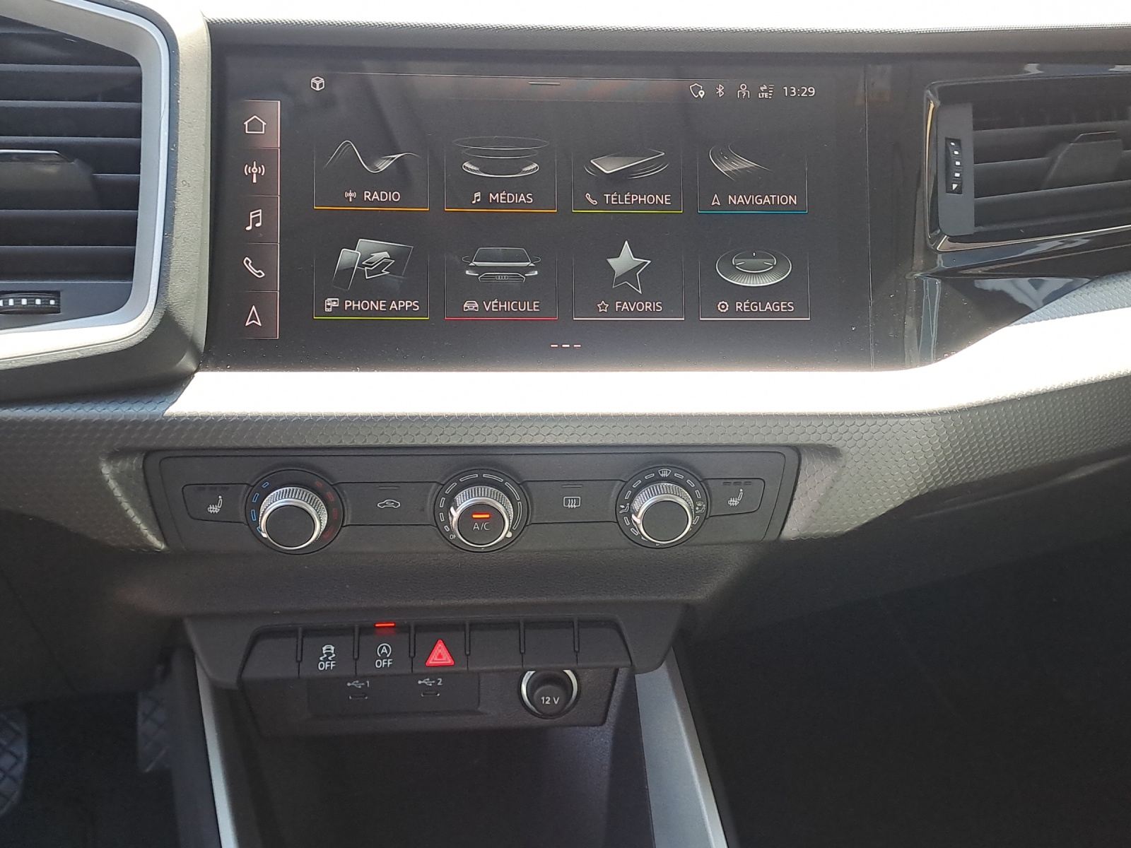 AUDI A1 Sportback 30 TFSI Attraction S-tronic-image-10