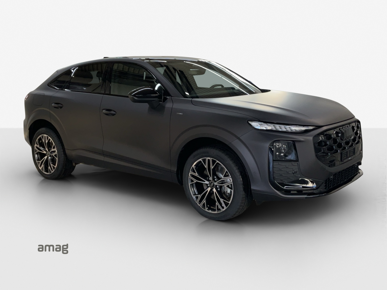 AUDI Q3 Sportback e-hybrid 200 kW S tronig-image-5