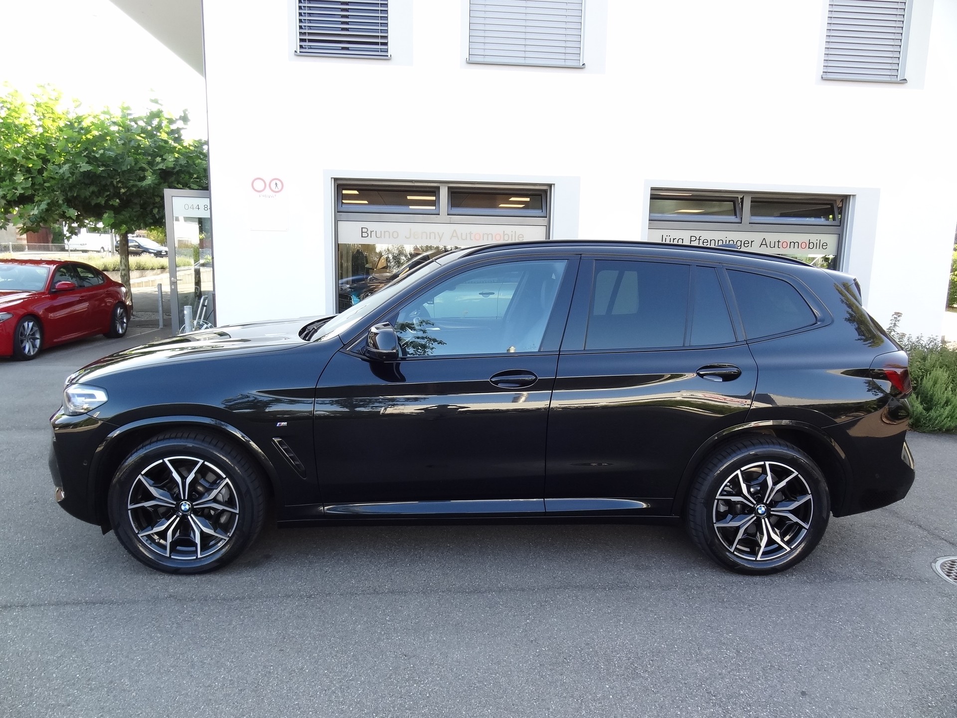 BMW X3 xDrive 30i M Sport-showroom-element-2