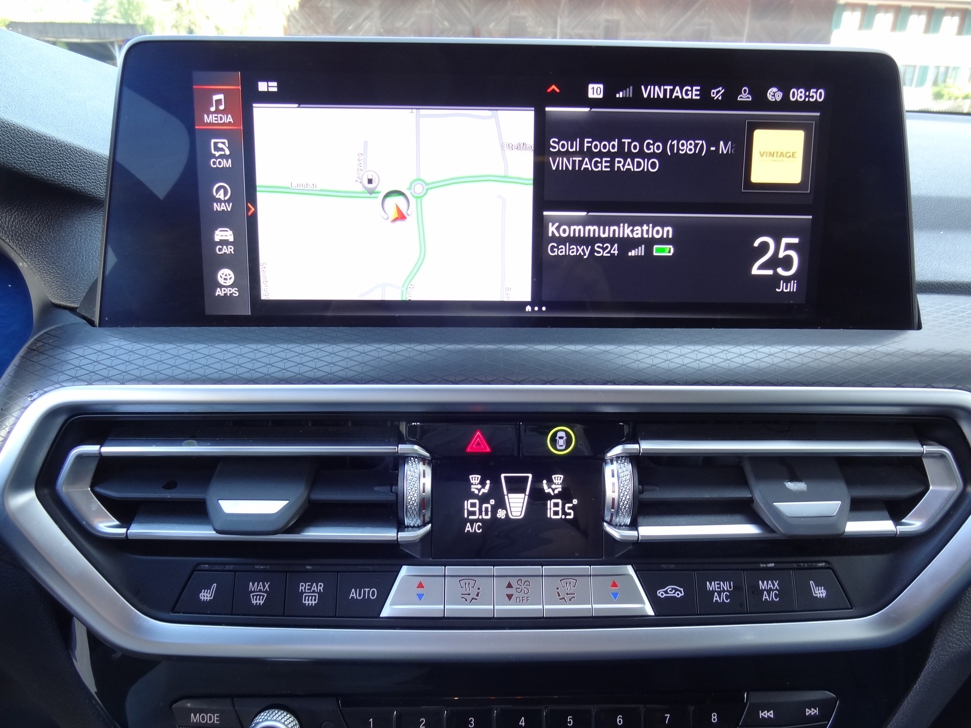 BMW X3 xDrive 30i M Sport-image-12