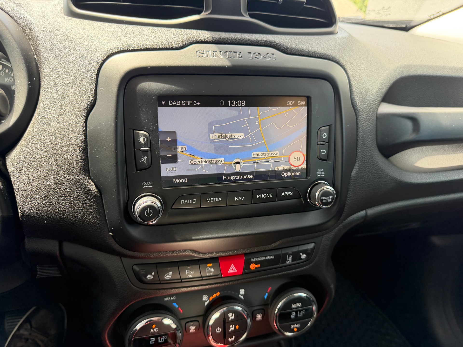 JEEP Renegade 2.0 CRD Trailhawk AWD + Low Range 9ATX-image-9