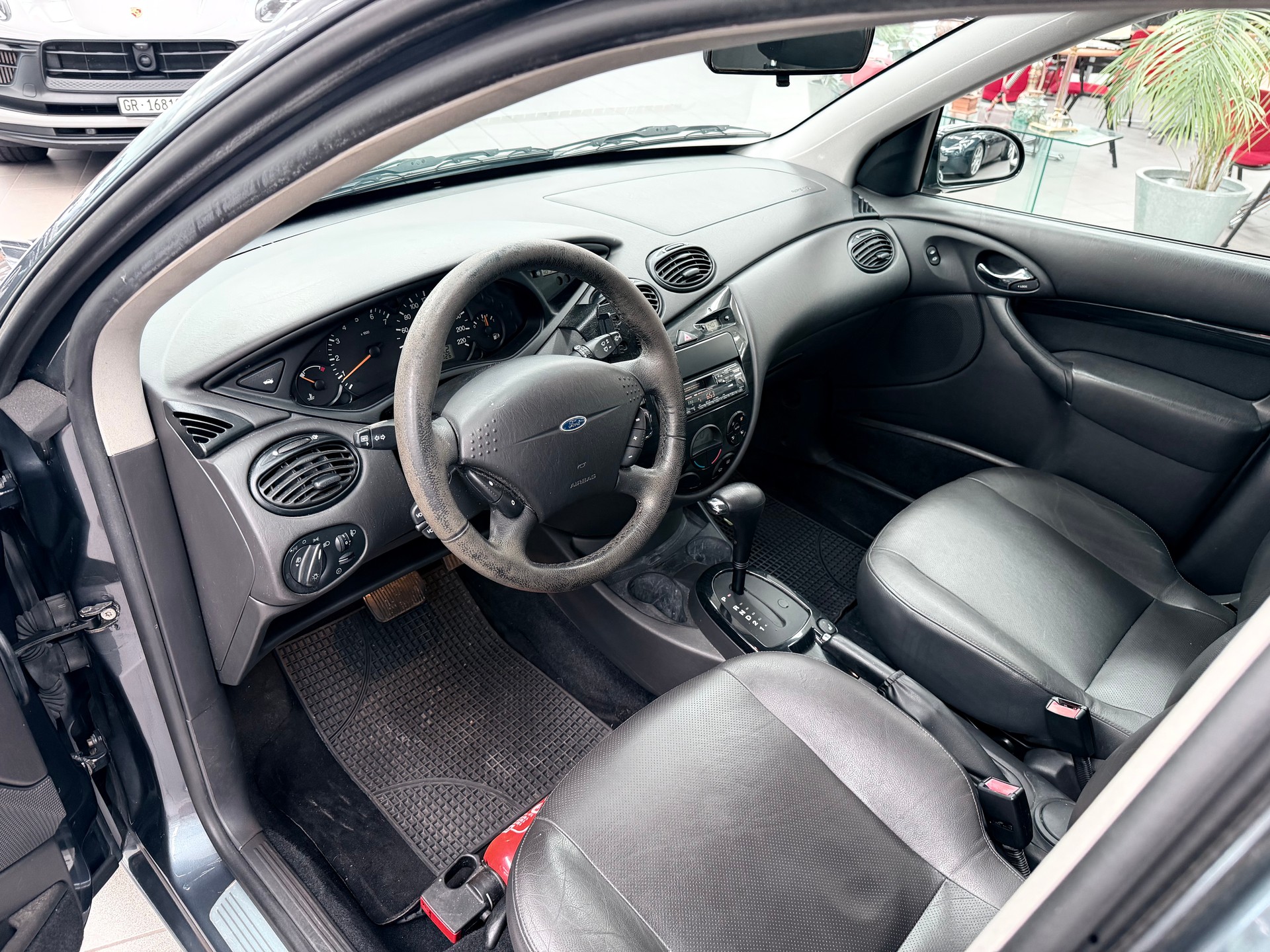 FORD Focus 2.0i 16V AUTOMATICA!-image-5