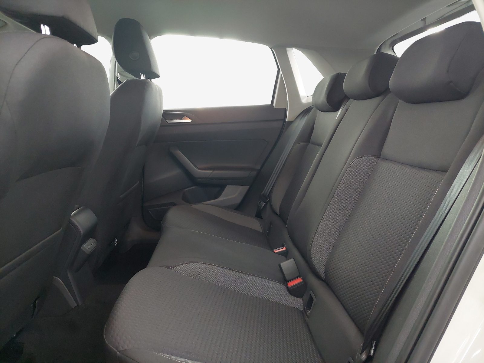 VW Polo 1.0 TSI Life DSG-image-11