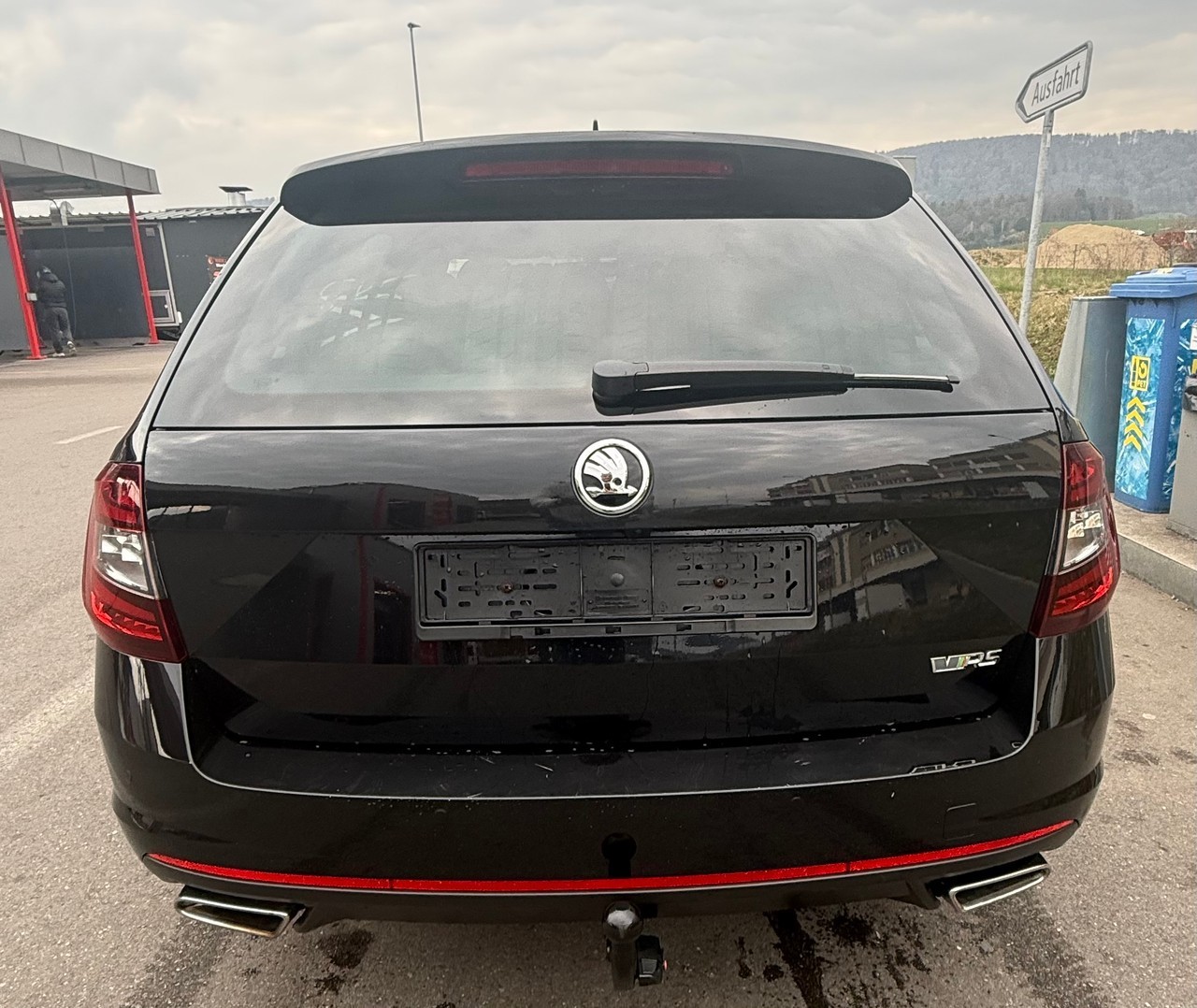 SKODA Octavia Combi 2.0 TDI RS 4x4 DSG-image-3