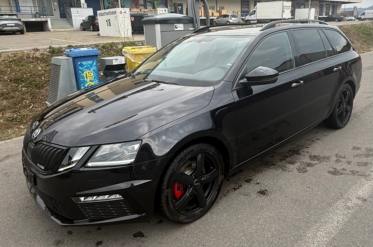 SKODA Octavia Combi 2.0 TDI RS 4x4 DSG-image-1