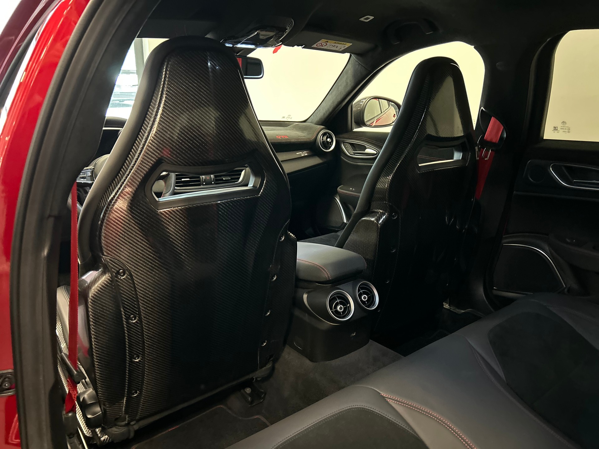 ALFA ROMEO Giulia 2.9 V6 GTA-image-17