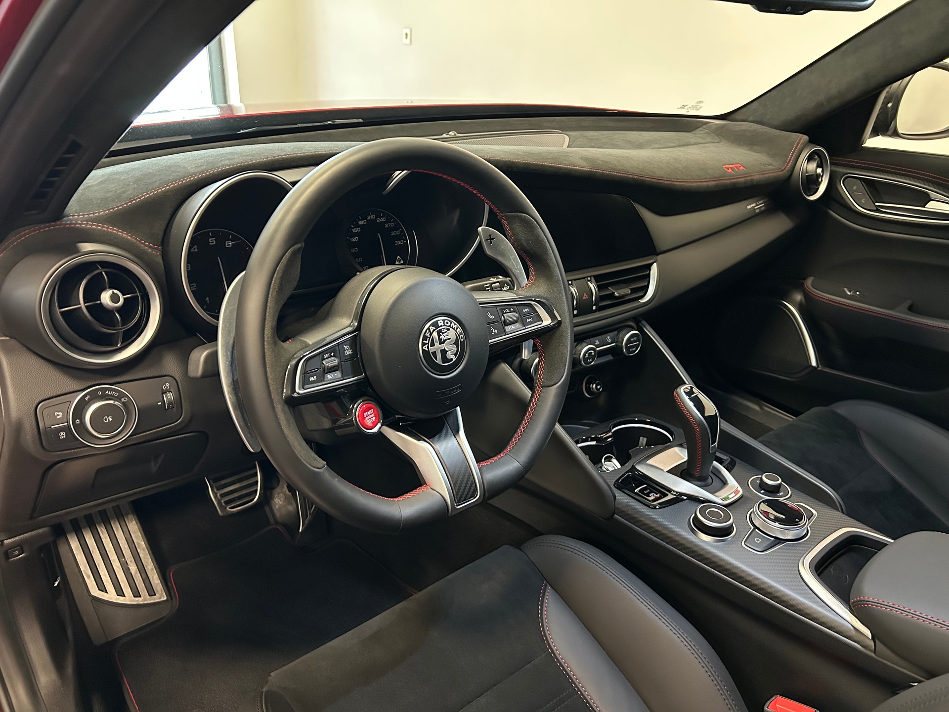 ALFA ROMEO Giulia 2.9 V6 GTA-image-13