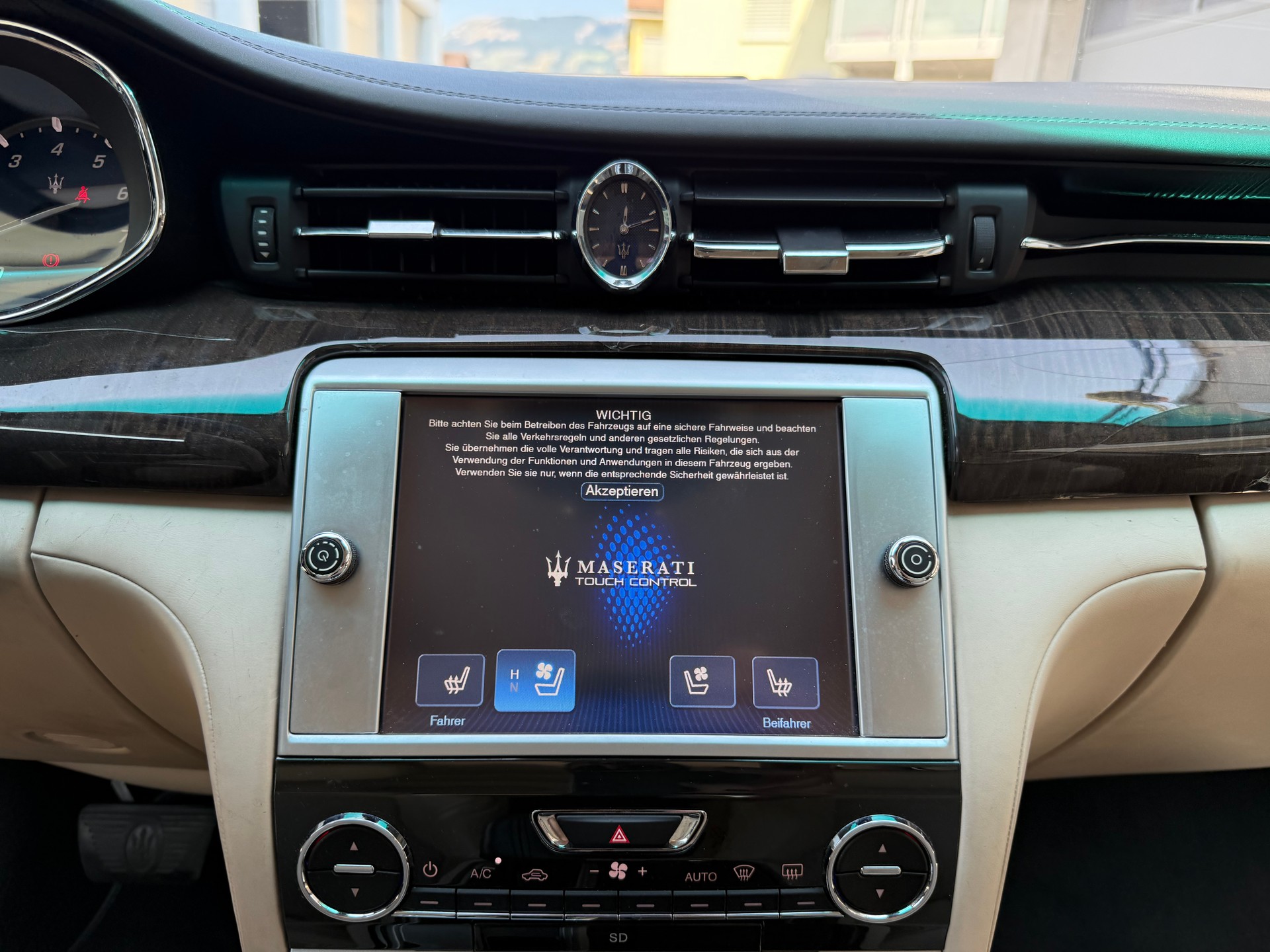 MASERATI Quattroporte 3.0 V6 S Q4 Automatica-image-16