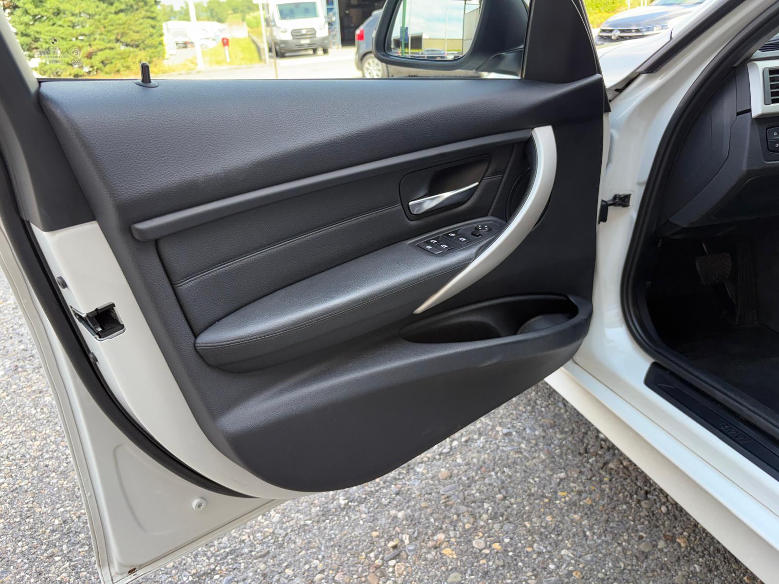 BMW 320i xDrive Modern Line Steptronic MFK 11.2025-image-5