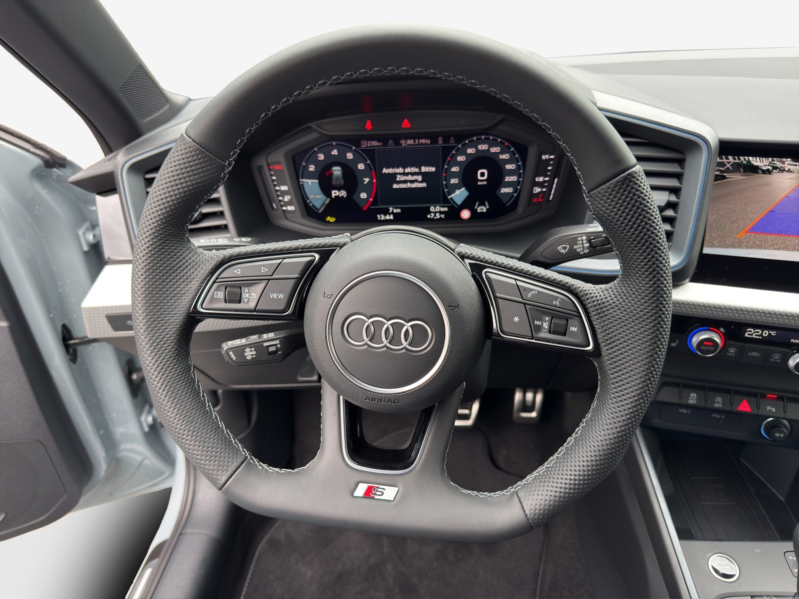 AUDI A1 Sportback 30 TFSI S Line Attraction S-tronic-image-9