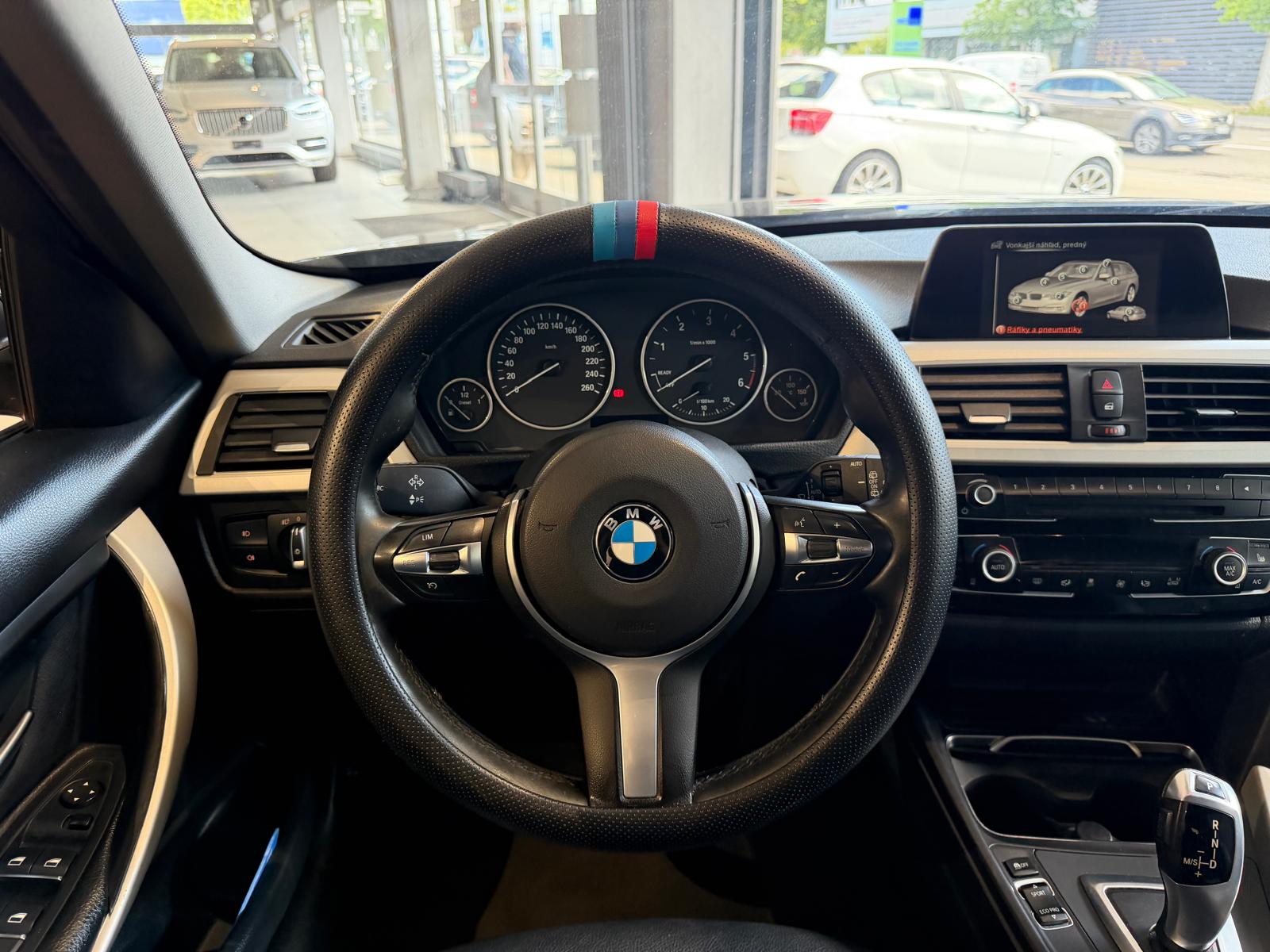 BMW 318d Touring Steptronic-image-7