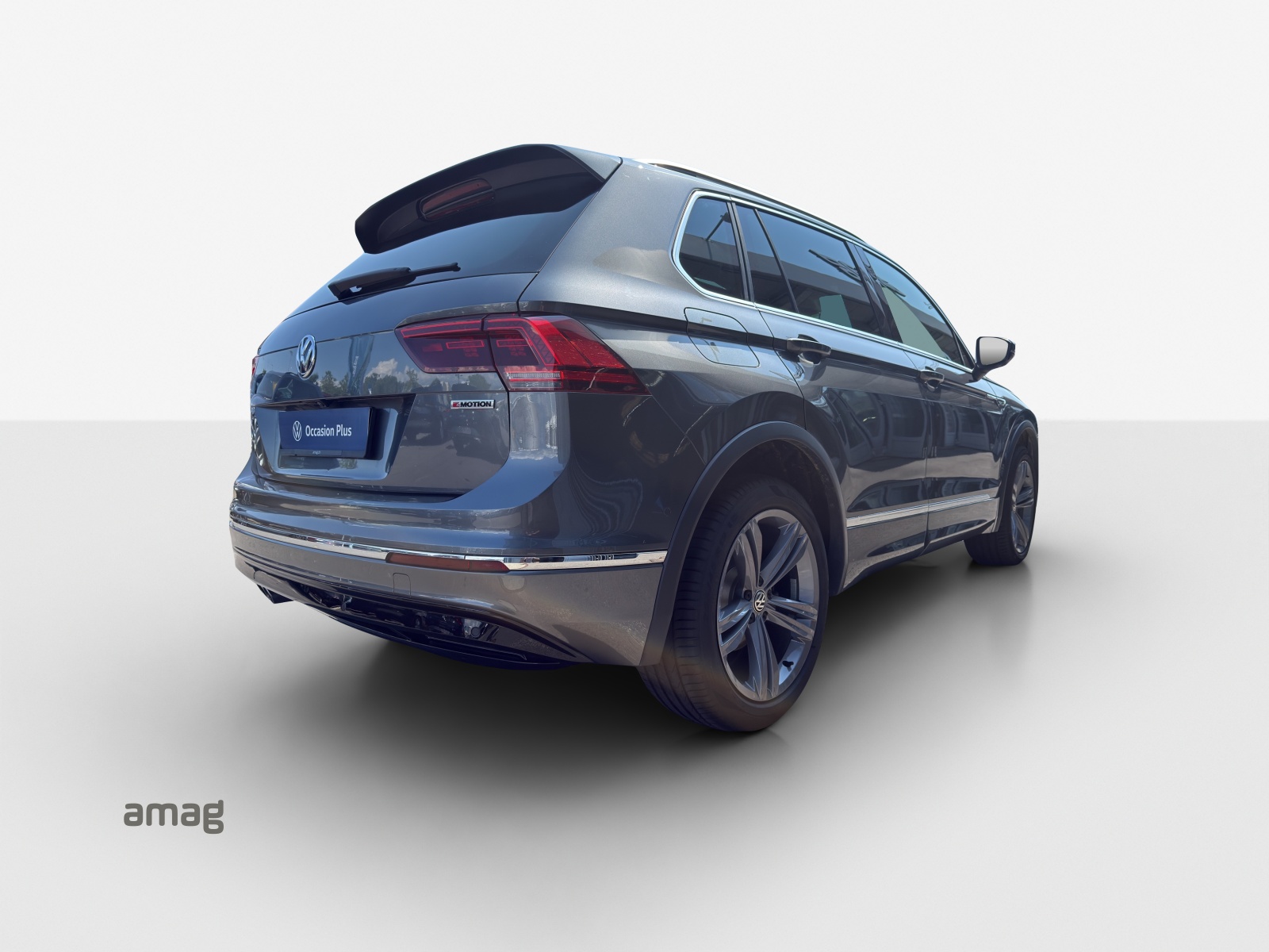 VW Tiguan 2.0TSI Highline 4Motion DSG-image-4