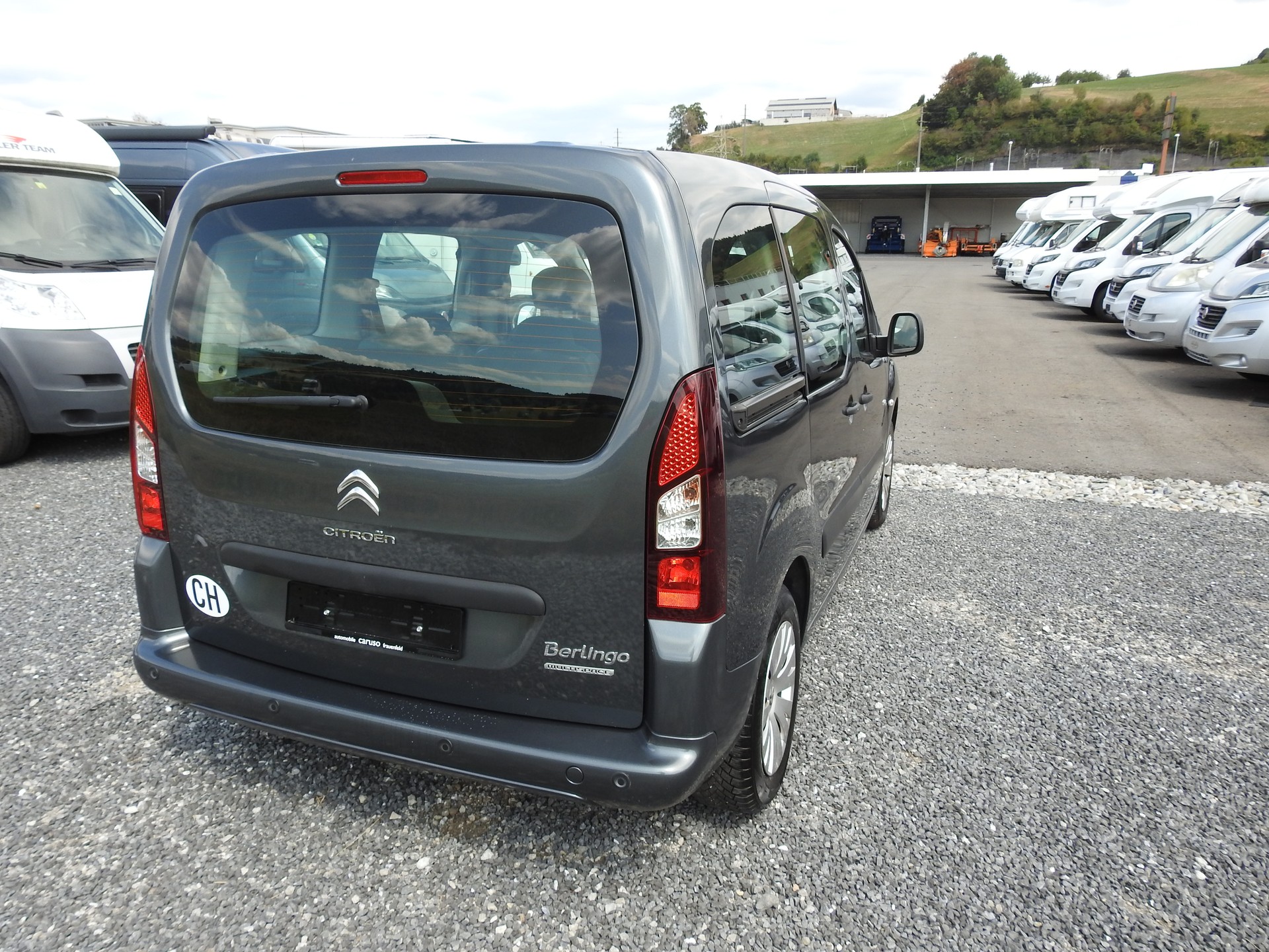 CITROEN Berlingo 1.2i Shine-image-6