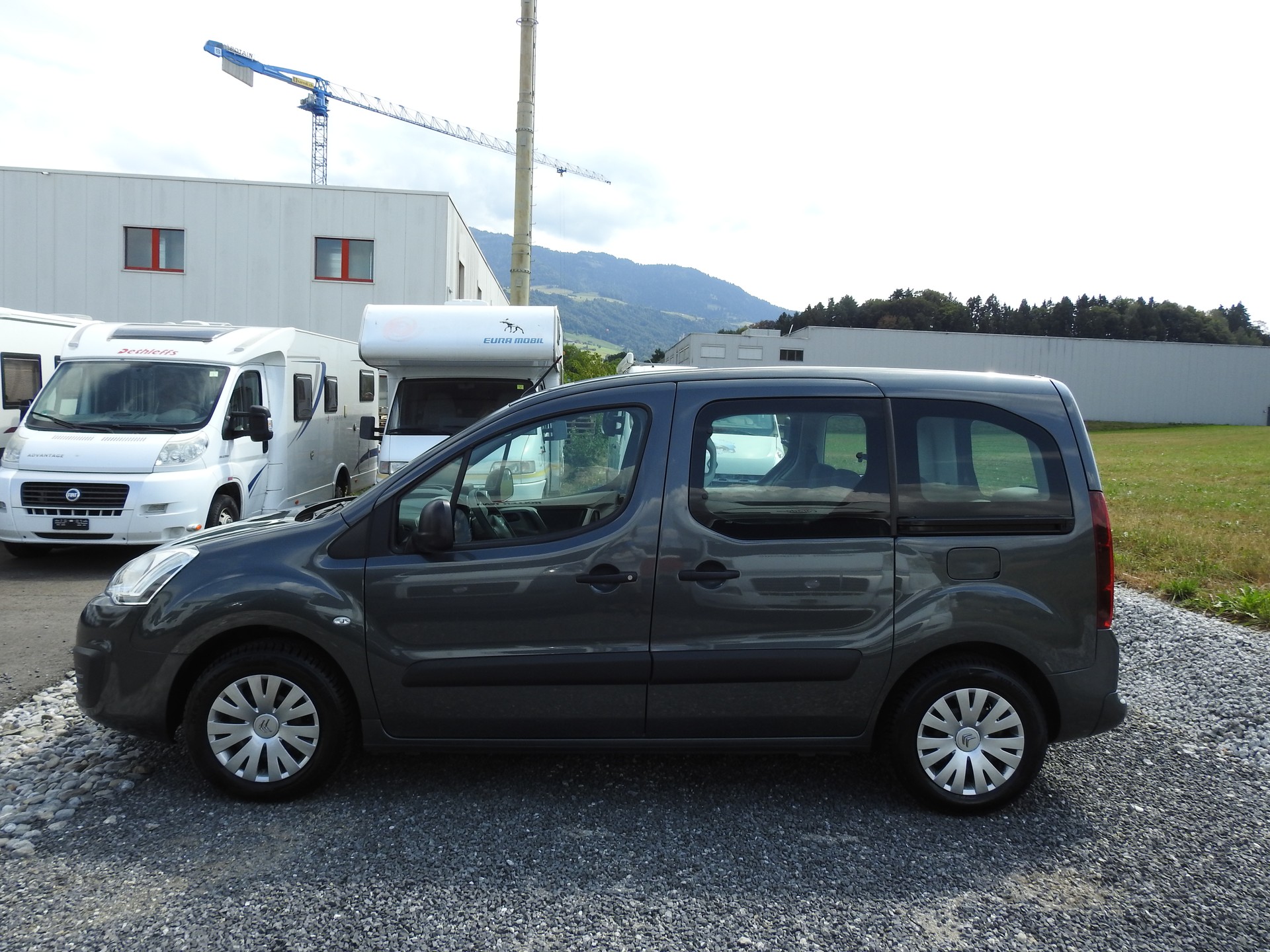 CITROEN Berlingo 1.2i Shine-image-3