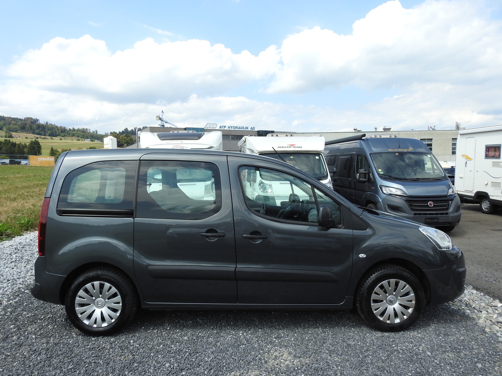 CITROEN Berlingo 1.2i Shine-image-7