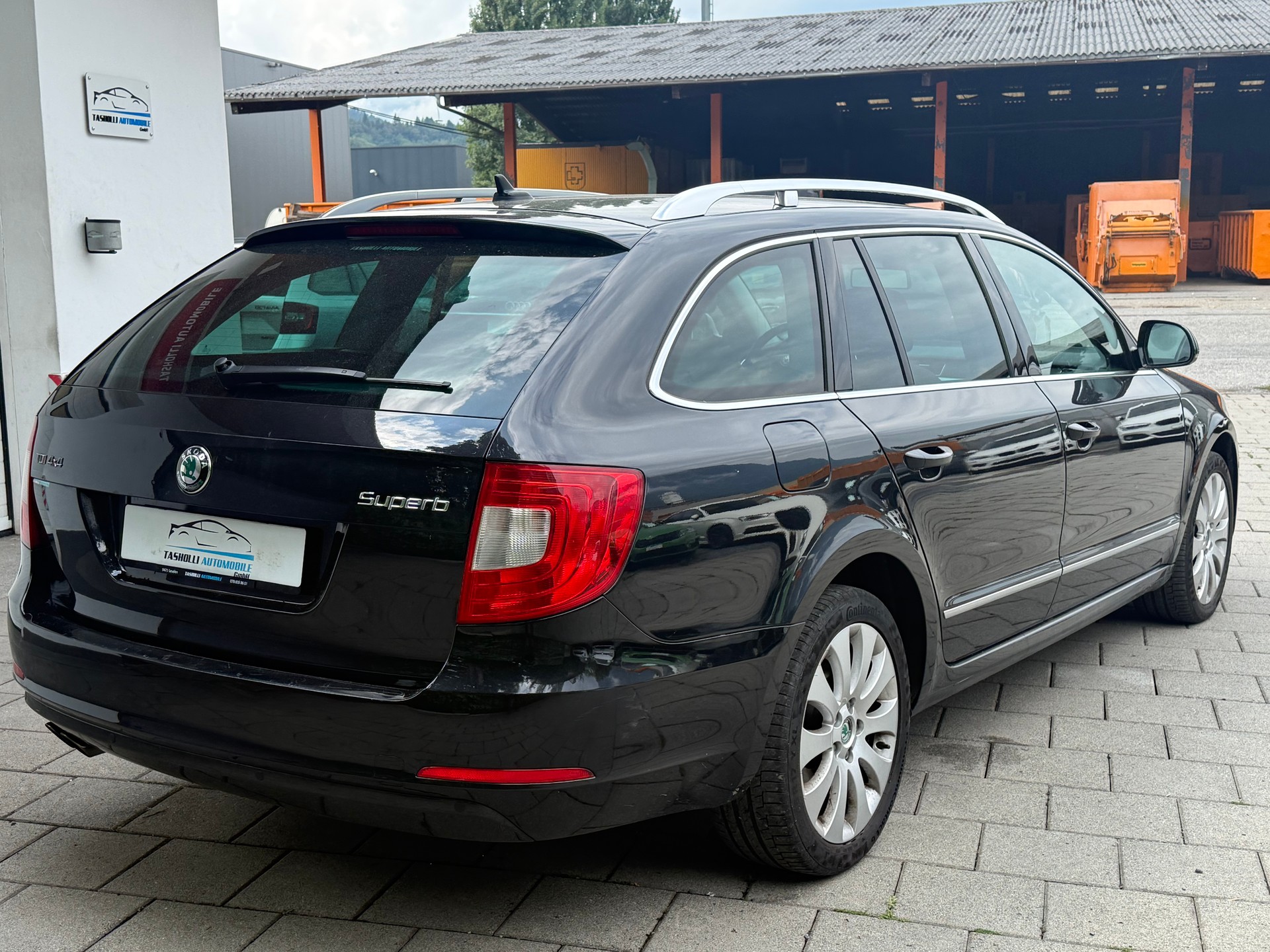 SKODA Superb Combi 2.0 TDi Elegance 4x4 DSG-image-6