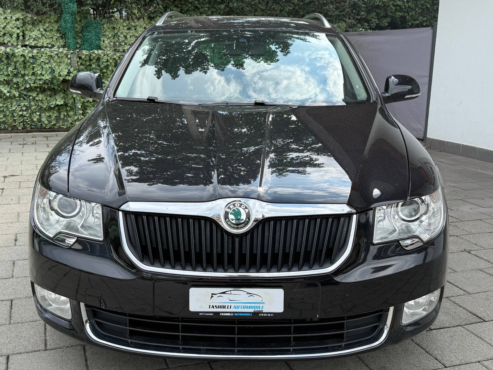 SKODA Superb Combi 2.0 TDi Elegance 4x4 DSG-image-1