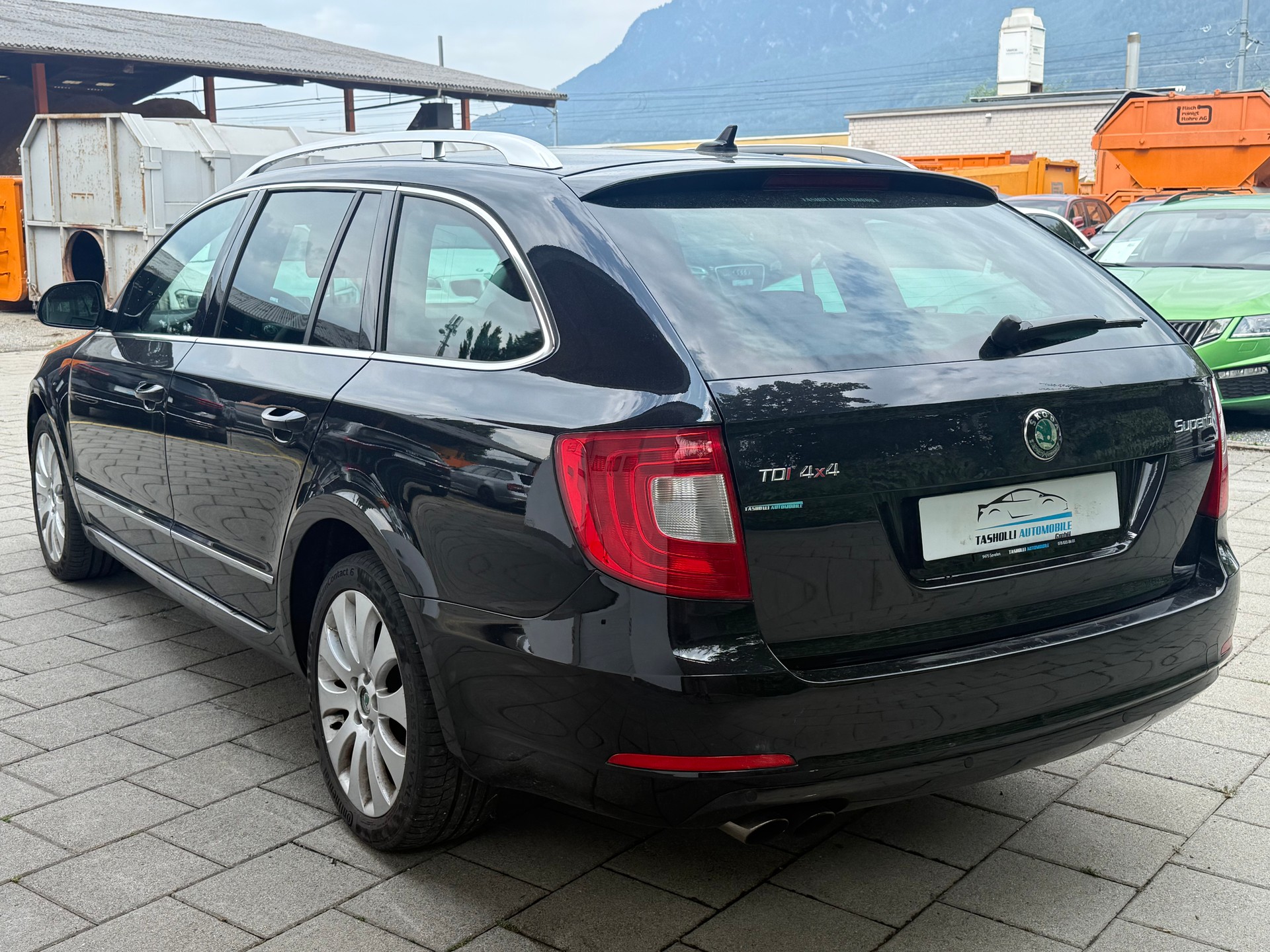 SKODA Superb Combi 2.0 TDi Elegance 4x4 DSG-image-3