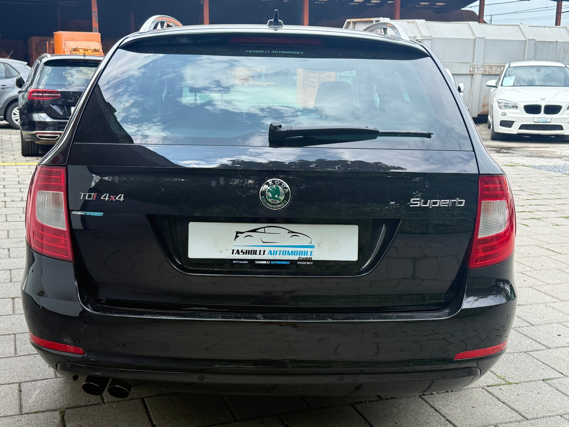 SKODA Superb Combi 2.0 TDi Elegance 4x4 DSG-image-4