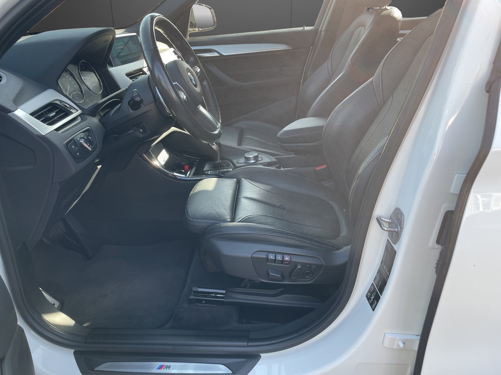 BMW X1 xDrive 20i M Sport Steptronic-image-13