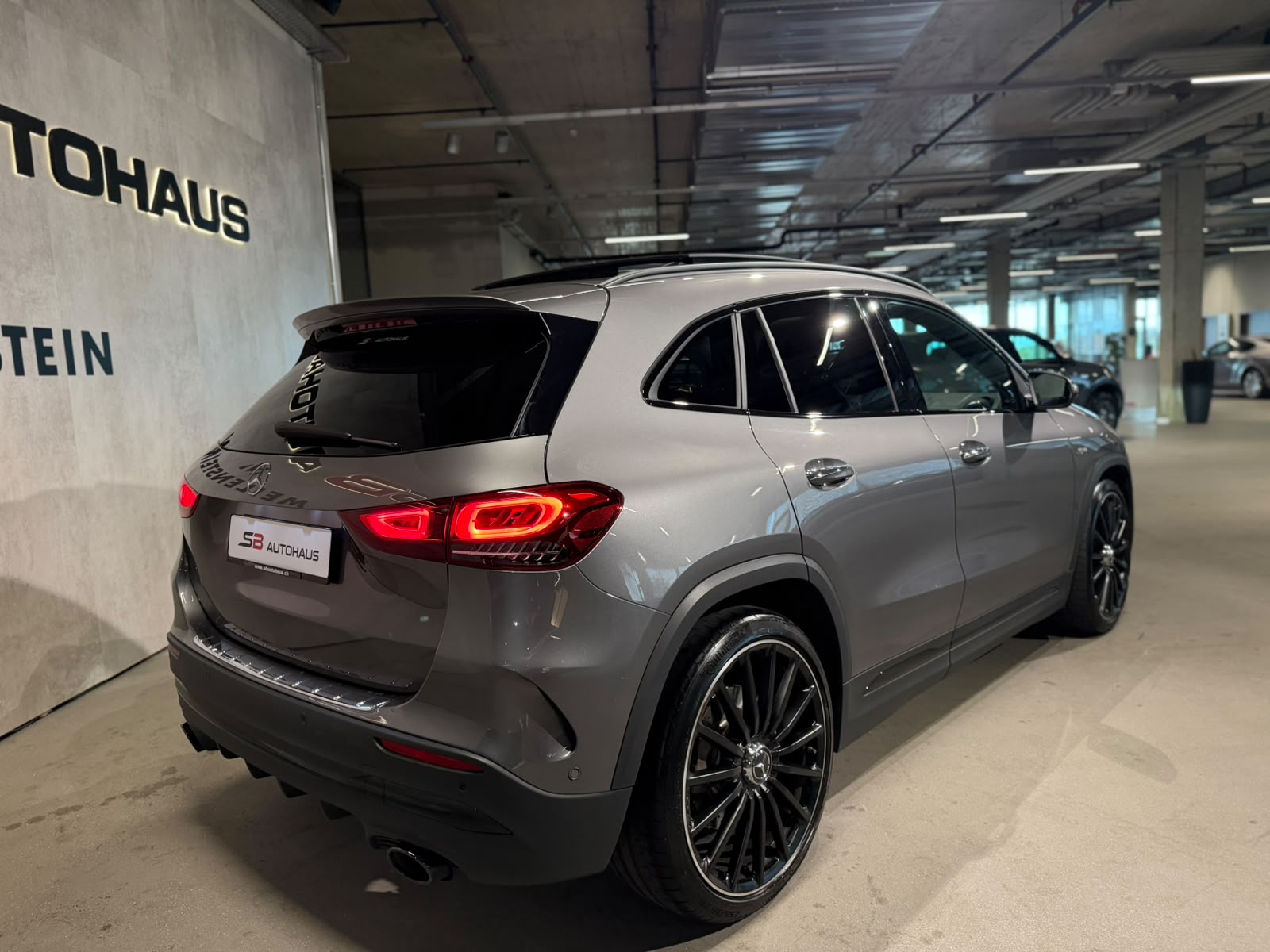 MERCEDES-BENZ GLA 35 AMG 4Matic 8G-Speedshift DCT (CH)-image-9