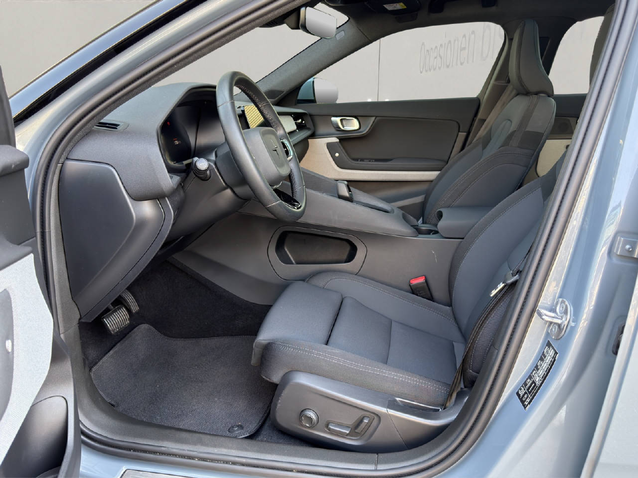 POLESTAR 2 Long Range Dual Motor-image-3
