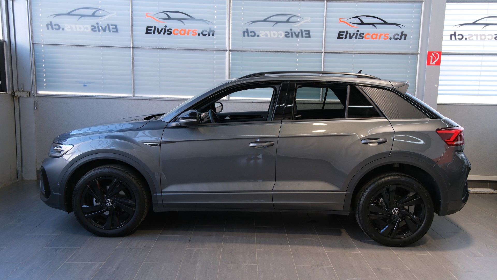 VW T-Roc 1.5 TSI EVO R-Line DSG " Black Style "-image-8