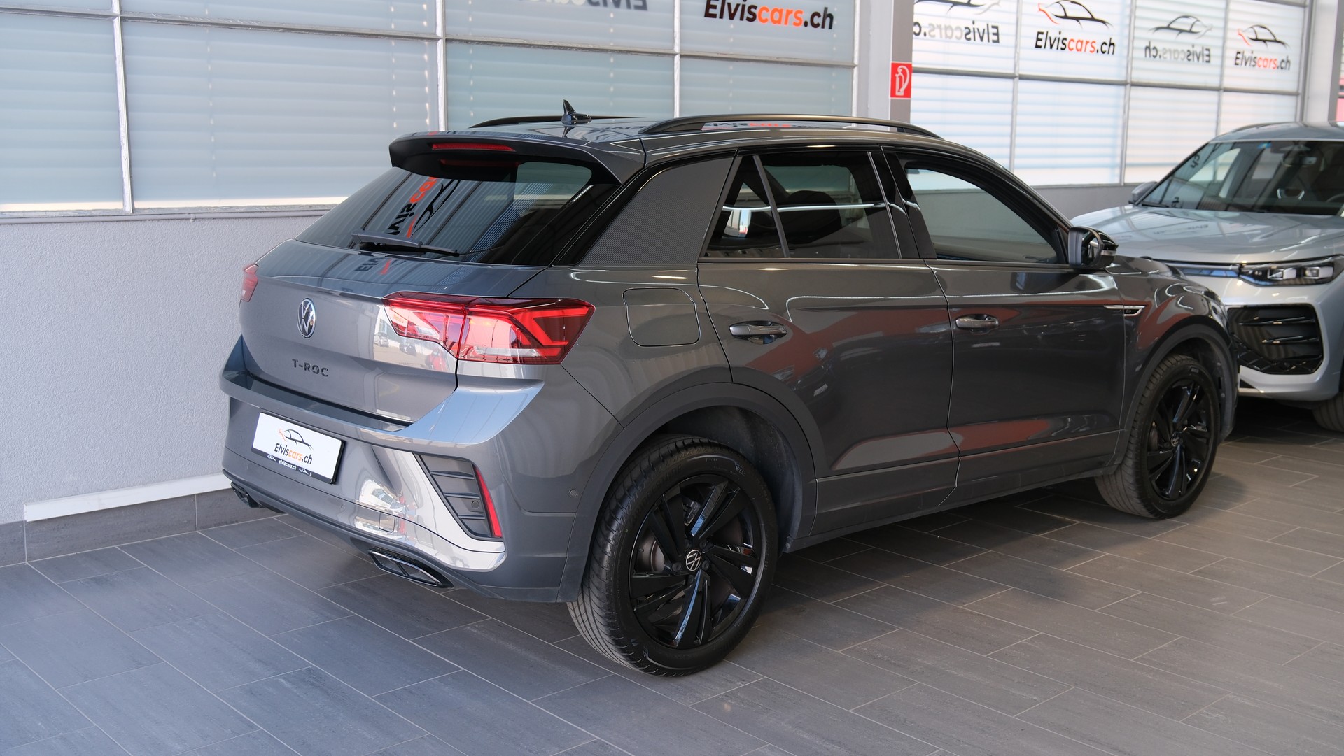 VW T-Roc 1.5 TSI EVO R-Line DSG " Black Style "-image-24