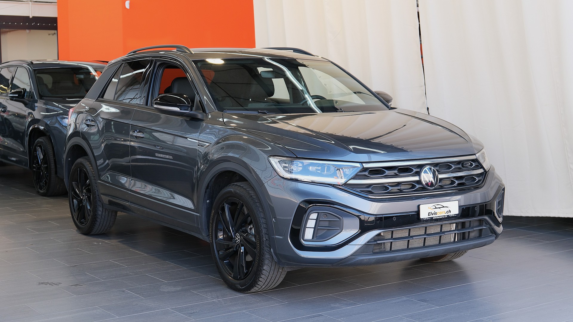 VW T-Roc 1.5 TSI EVO R-Line DSG " Black Style "-image-1