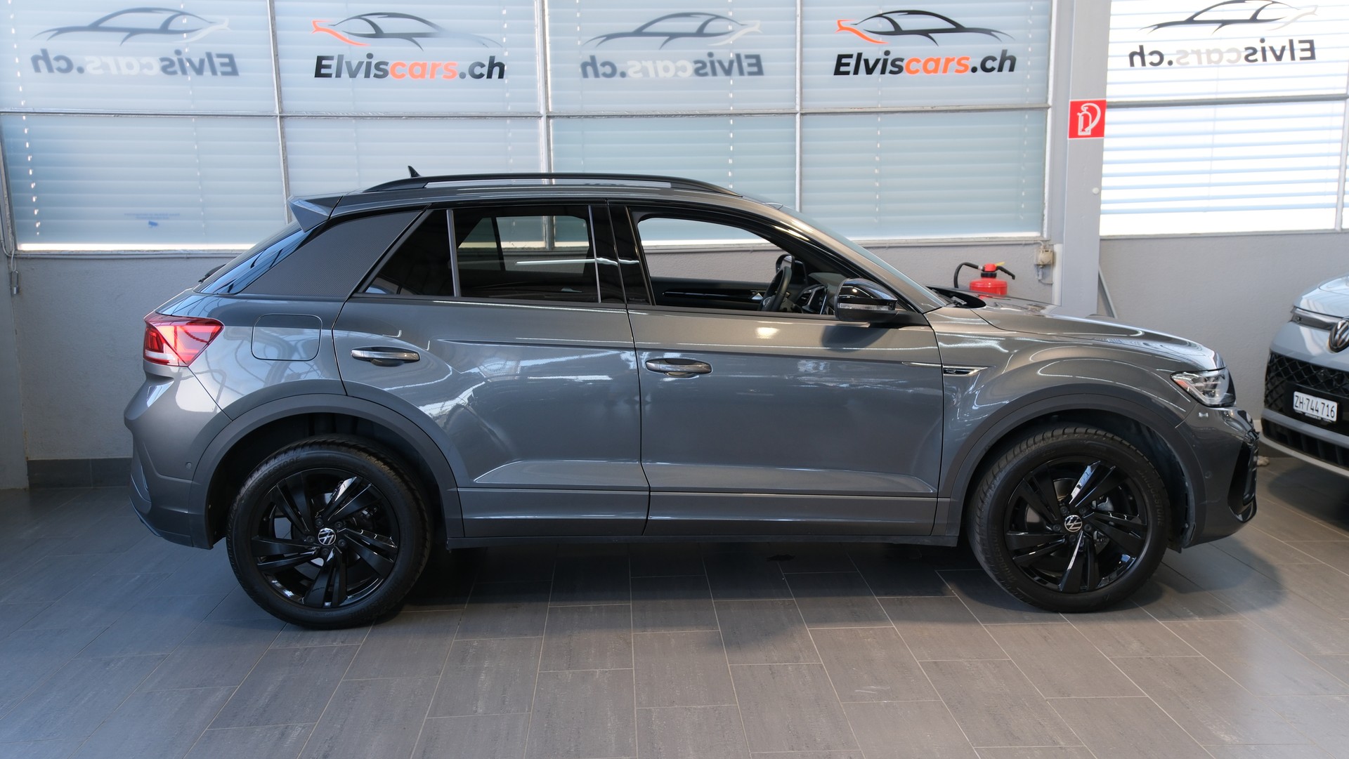 VW T-Roc 1.5 TSI EVO R-Line DSG " Black Style "-image-25