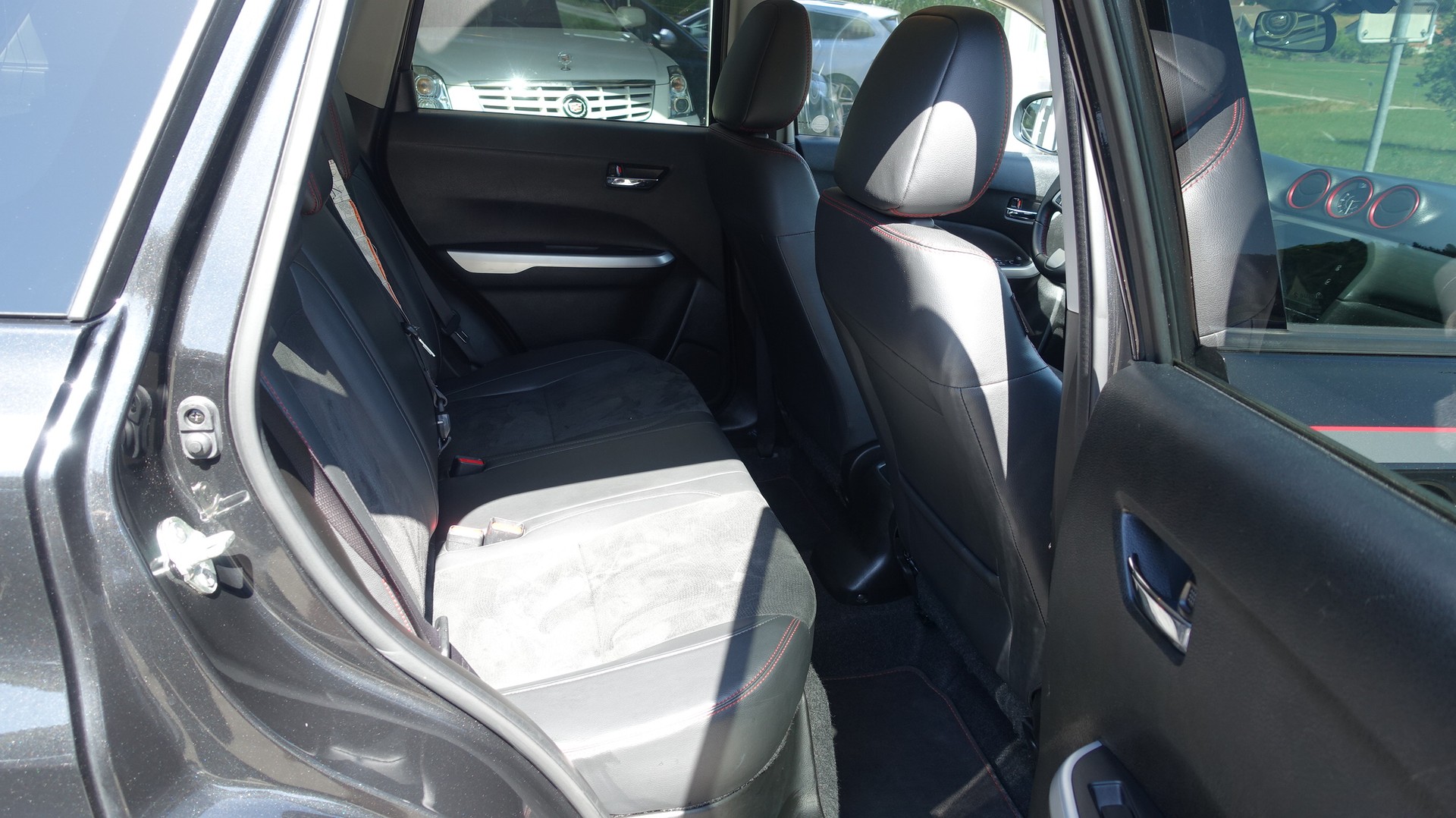 SUZUKI Vitara 1.4 Boosterjet Piz Sulai Top Automatic-image-13