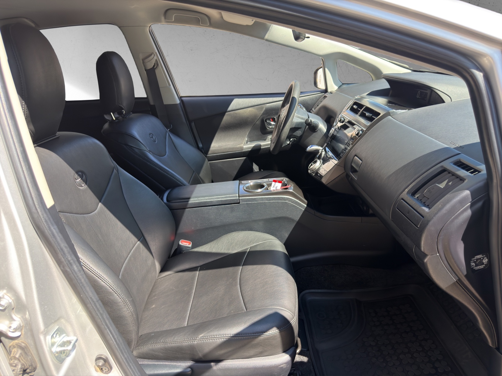 TOYOTA Prius+ 1.8 VVT-i HSD Style-image-10