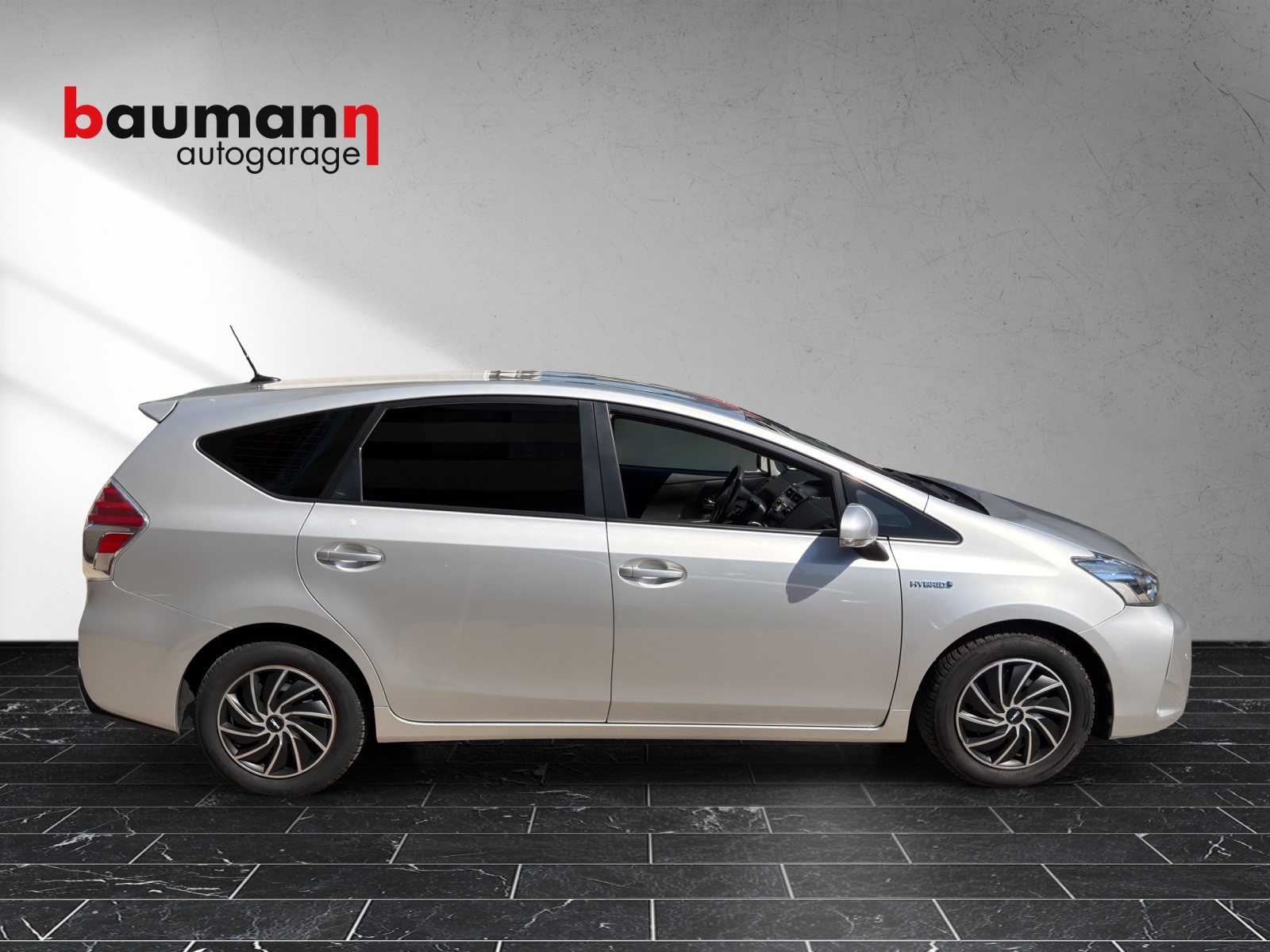 TOYOTA Prius+ 1.8 VVT-i HSD Style-image-4