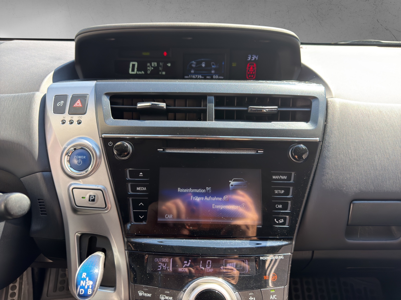 TOYOTA Prius+ 1.8 VVT-i HSD Style-image-8