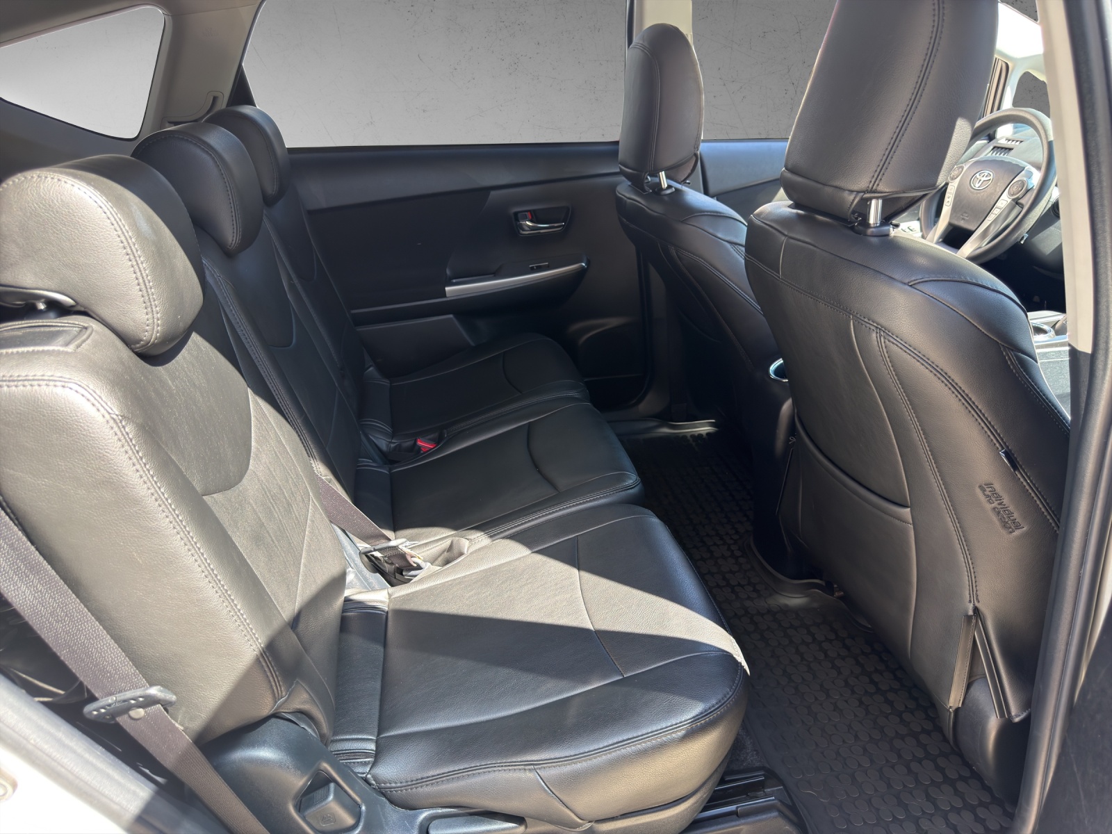 TOYOTA Prius+ 1.8 VVT-i HSD Style-image-11