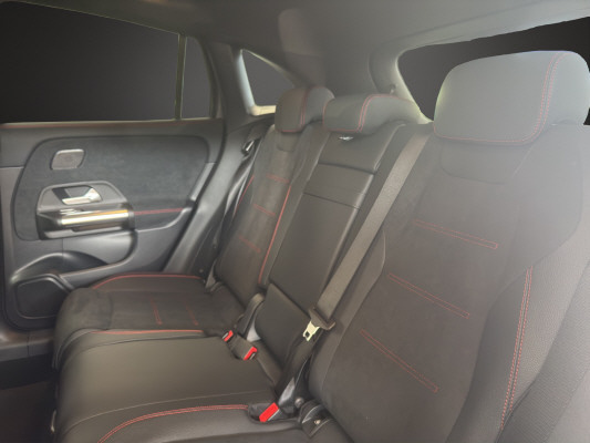 MERCEDES-BENZ GLA 250 4Matic Swiss Star-image-10