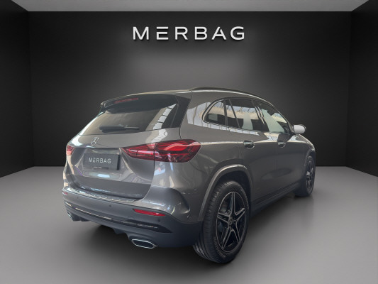 MERCEDES-BENZ GLA 250 4Matic Swiss Star-image-5